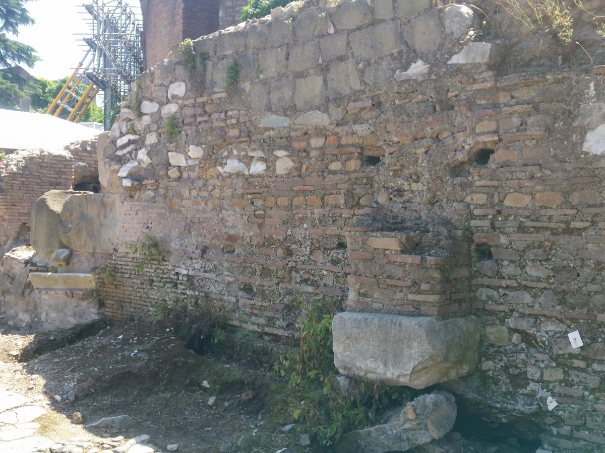 SPAB-blog-SPAB-Scholars-Rome-stone-brick-wall