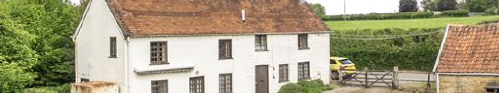 detached cottage