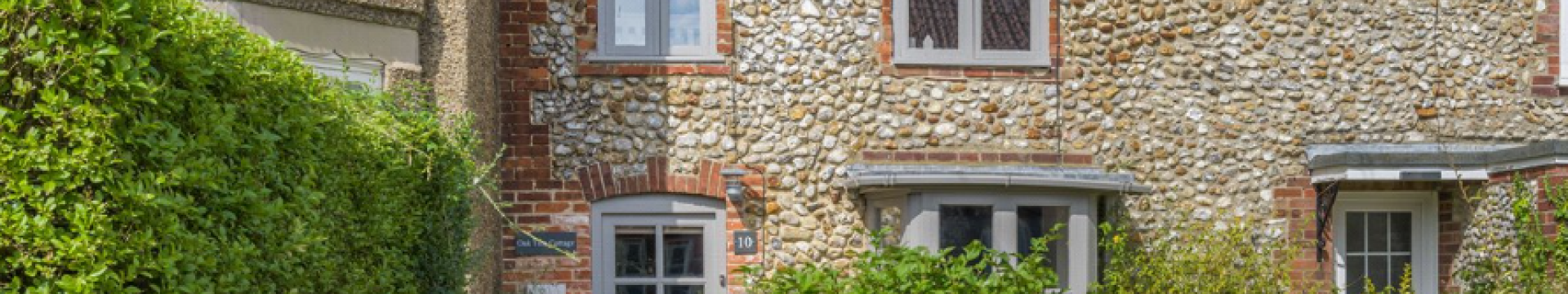 nice attached and terraced cottage