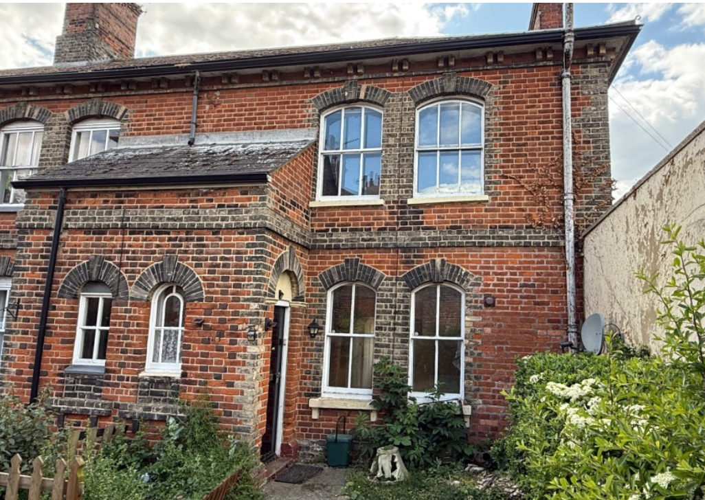 End of terrace cottage