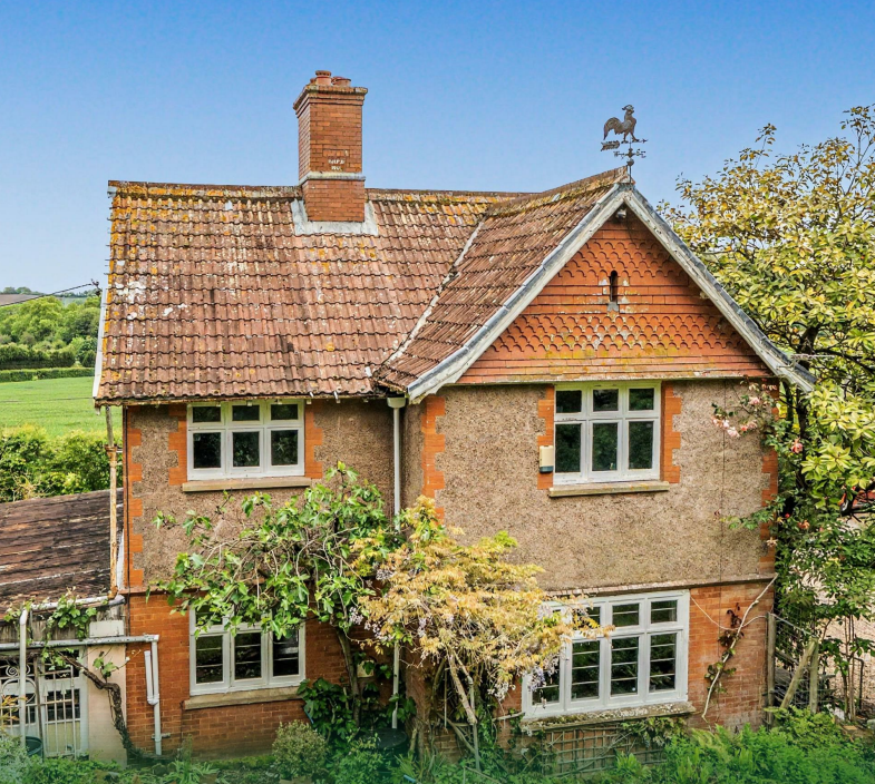 Detached cottage
