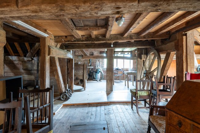 Fladbury Mill machinery © John Barker Photography